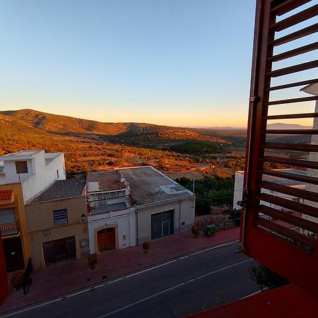 Tranquil And Spacious Townhouse In Historical And Picturesque Cervera Del Maestre المظهر الخارجي الصورة