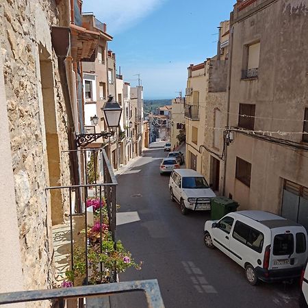 Tranquil And Spacious Townhouse In Historical And Picturesque Cervera Del Maestre المظهر الخارجي الصورة